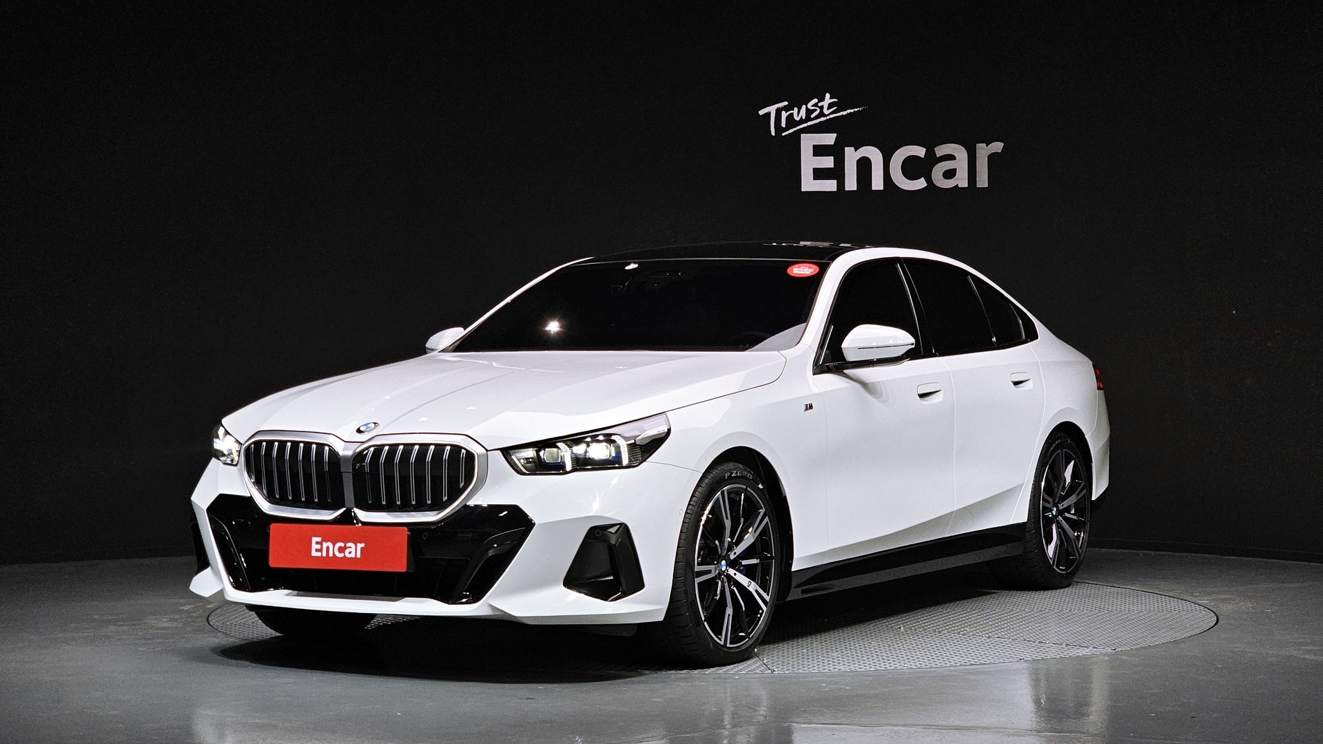 BMW 5 SERIES - View 1