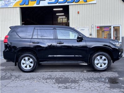 TOYOTA LAND CRUISER PRADO - 7