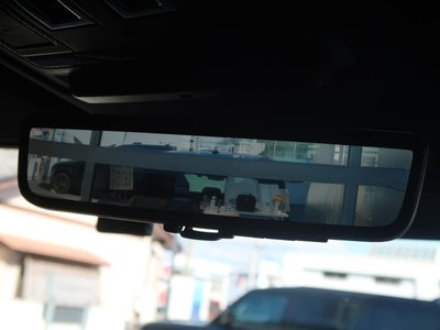 LAND ROVER DEFENDER - 7