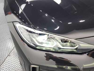 BMW I4 - 9