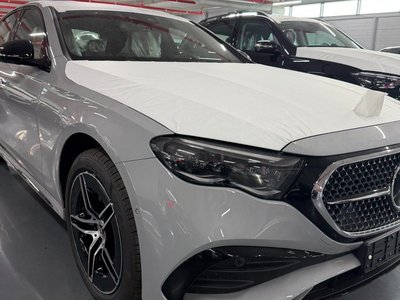 2026 Mercedes-BENZ E-CLASS photo 1