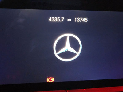 MERCEDES-BENZ E-CLASS - 7