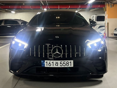 MERCEDES-BENZ E-CLASS - 1