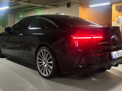 MERCEDES-BENZ E-CLASS - 2