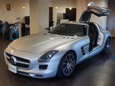 MERCEDES-BENZ SL AMG - 4