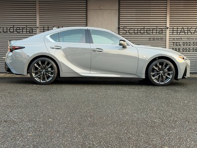 LEXUS IS - 4