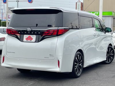 TOYOTA ALPHARD - 3