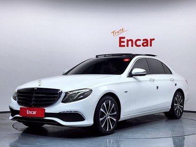 MERCEDES-BENZ E-CLASS - 1