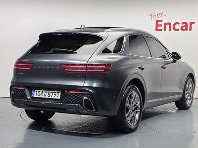 صورة 4 لـ 2022 Genesis GV70
