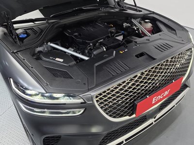 صورة 7 لـ 2022 Genesis GV70