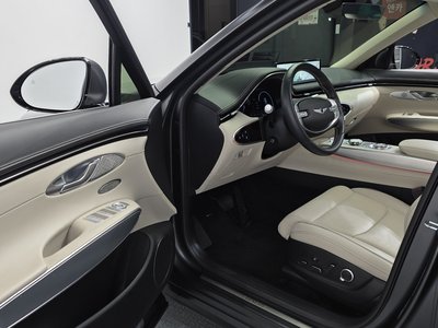 2022 Genesis GV70 thumbnail 13