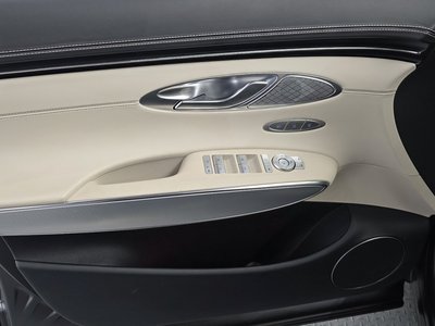 2022 Genesis GV70 thumbnail 14