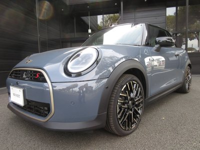 MINI MINI CONVERTIBLE - 8