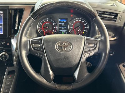 TOYOTA ALPHARD - 10