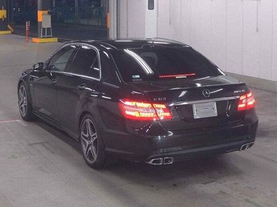 MERCEDES-BENZ E-CLASS AMG - 2