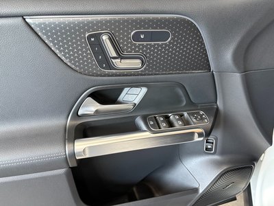 2025 Mercedes-BENZ EQB 缩略图 12