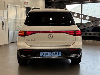 صورة 7 لـ 2025 Mercedes-BENZ EQB