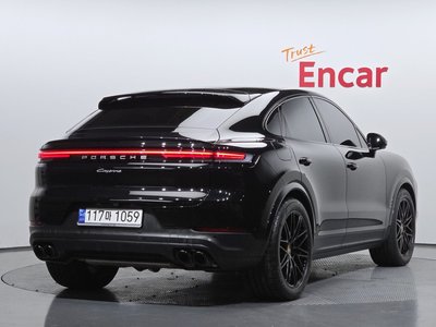 PORSCHE CAYENNE - 4