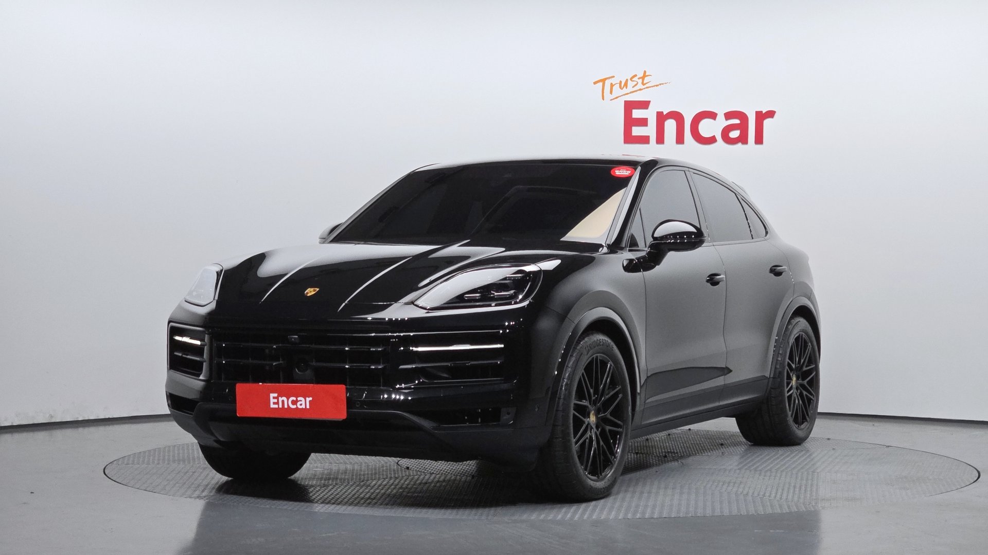 PORSCHE CAYENNE - View 1