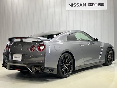 NISSAN GT-R - 9