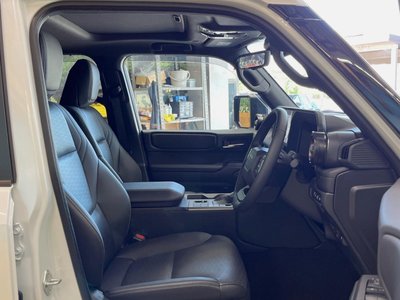 TOYOTA LAND CRUISER 250 - 8