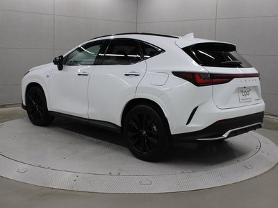2023 Lexus NX — фото 2