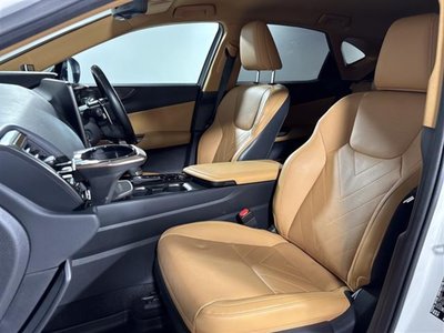 صورة مصغرة 28 لـ 2021 Lexus NX
