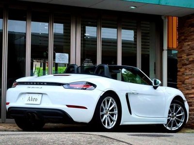 PORSCHE 718 BOXSTER - 5
