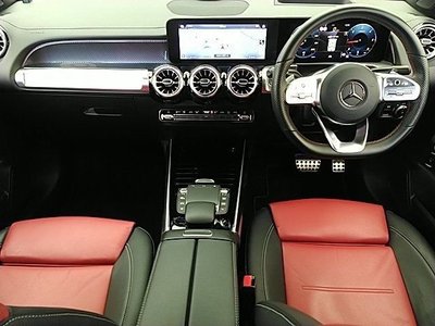 MERCEDES-BENZ GLB - 9