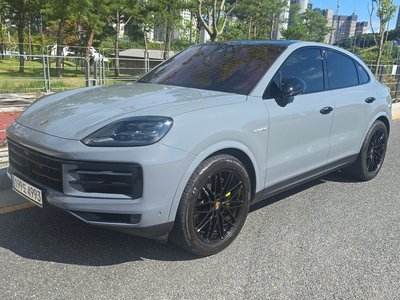 صورة 1 لـ 2024 Porsche CAYENNE