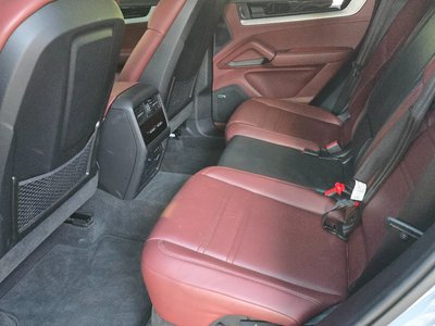 صورة 8 لـ 2024 Porsche CAYENNE