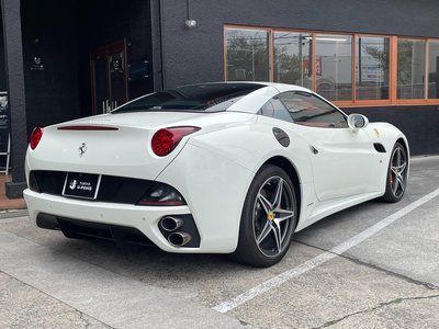 FERRARI CALIFORNIA - 8