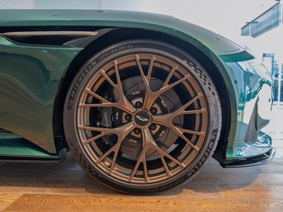 2025 Aston Martin DB12 VOLANTE 照片 14