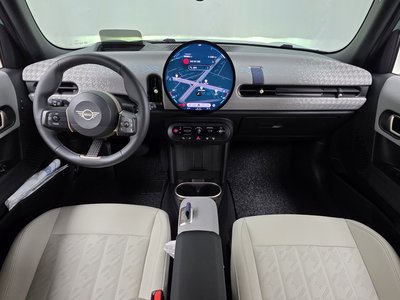 صورة 5 لـ 2025 MINI COOPER S