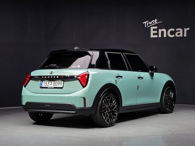 صورة 4 لـ 2025 MINI COOPER S