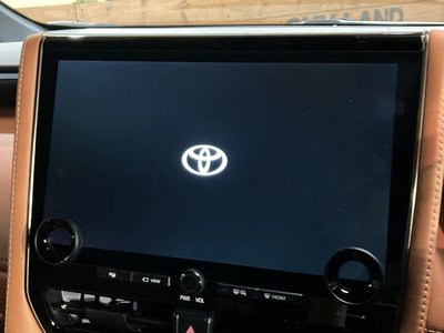 2023 Toyota VELLFIRE photo 6