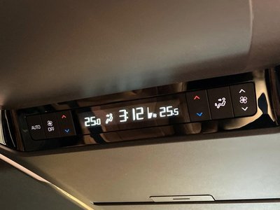 صورة مصغرة 43 لـ 2023 Toyota VELLFIRE