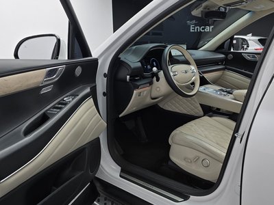 صورة 10 لـ 2022 Genesis GV80