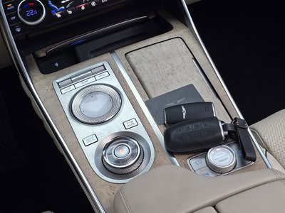 صورة 9 لـ 2022 Genesis GV80