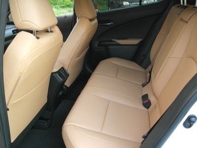 2024 Lexus UX 缩略图 17
