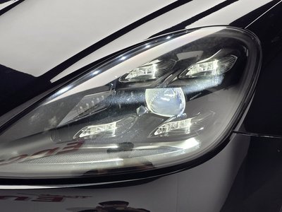 PORSCHE CAYENNE - 9