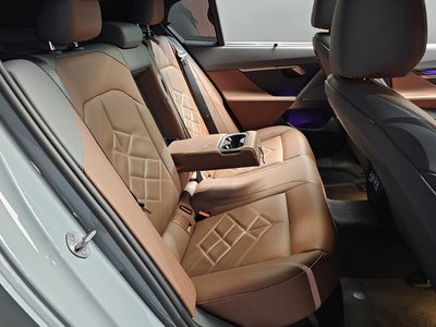 2024 BMW 5 SERIES — миниатюра 18