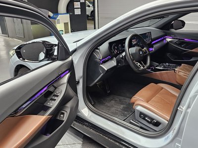 2024 BMW 5 SERIES — миниатюра 13