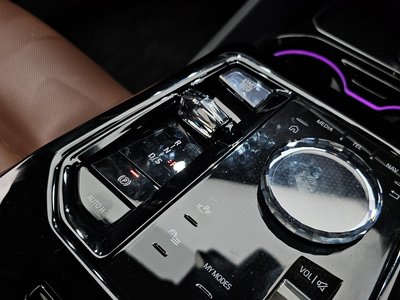 2024 BMW 5 SERIES — миниатюра 12