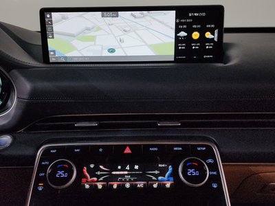 2022 Genesis GV80 thumbnail 14