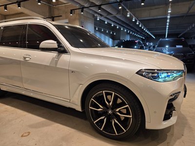BMW X7 - 6