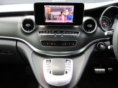 2023 Mercedes-BENZ V-CLASS photo 4