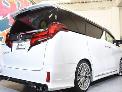 TOYOTA ALPHARD - 3