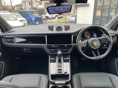 2023 Porsche MACAN — миниатюра 12