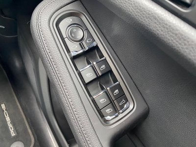 2023 Porsche MACAN — миниатюра 34